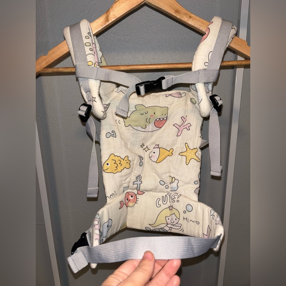 Bebear Baby Holder for kids with Submarine Ocean Fishy Print - Picture 4 of 4